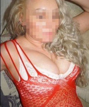 💋 Мои услуги нацелены на удовлетворение всех твоих сексуальных желаний, открывая для тебя новые грани удовольствия. Фотографии, которые ты видишь, полностью соответствуют реальности, и я уверена, что ты останешься доволен моей внешностью и формами. У меня есть много положительных отзывов от моих довольных клиентов, которые ценят мое профессионализм и энергетику. 🌟 Так что, если ты хочешь окунуться в мир наслаждения и искушения, то я здесь, чтобы сделать твои фантазии реальностью. Позвони мне прямо сейчас и перешагни порог незабываемых встреч в Москве. 💫 11468, 41 год